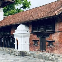 腰包的奇妙旅程:從實用小物到時尚風向標